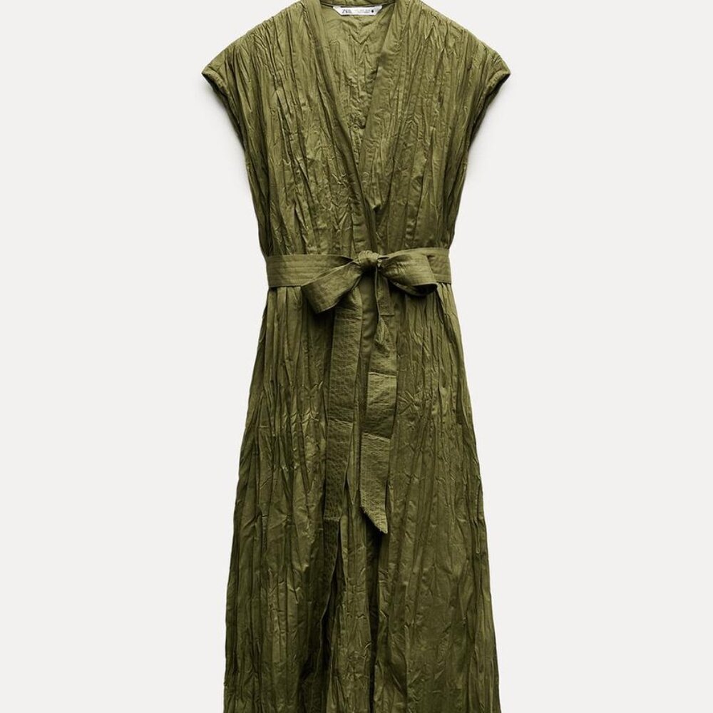 Olive Green belted wrinkled dress (LIKE NEW)